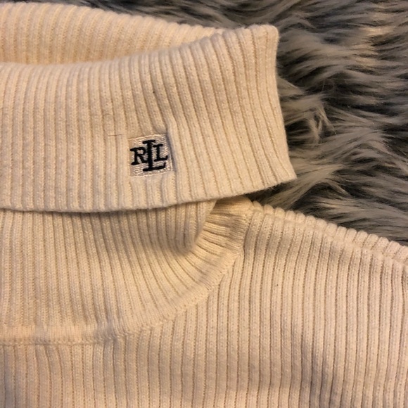 White and Black Turtleneck - Picture 2 of 3